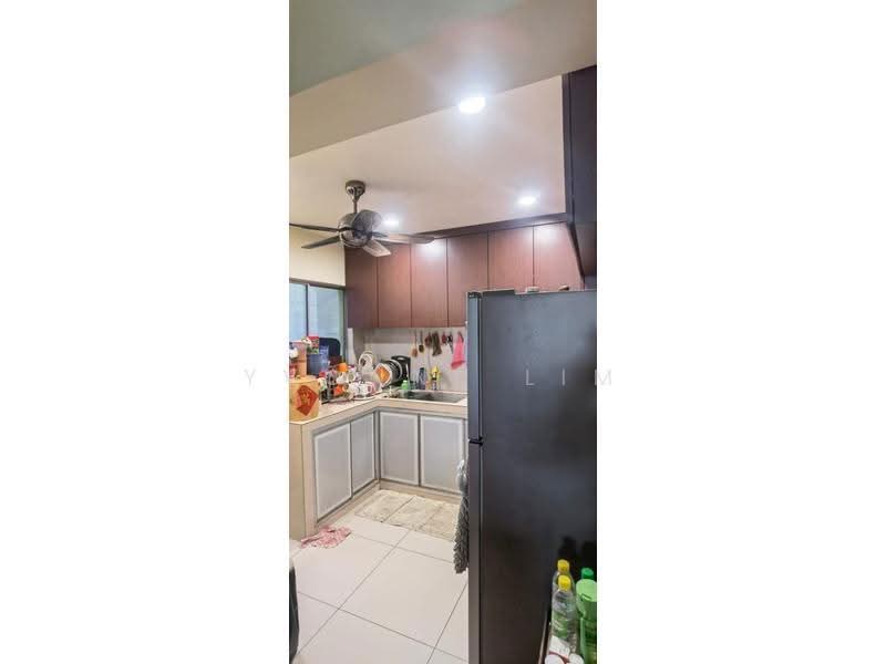 Kediaman Servis untuk Dijual di Zennith Suites (Pangsapuri Kebun Teh) - Yvonne Lim - Kitchen - PropertyGuru.com.my
