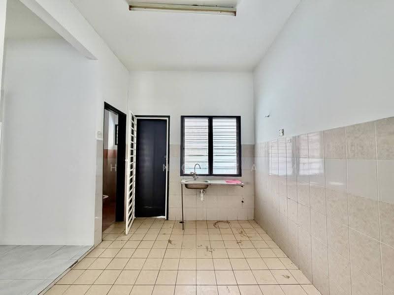 Rumah Teres 2-Tingkat untuk Dijual di Bandar Putra Permai (Seri Kembangan) - Mohd Nor Fahmi - PropertyGuru.com.my