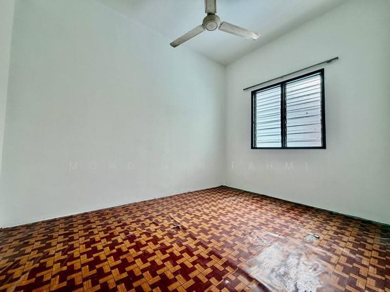 Rumah Teres 2-Tingkat untuk Dijual di Bandar Putra Permai (Seri Kembangan) - Mohd Nor Fahmi - PropertyGuru.com.my