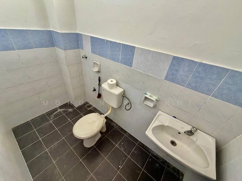 Rumah Teres 2-Tingkat untuk Dijual di Bandar Putra Permai (Seri Kembangan) - Mohd Nor Fahmi - PropertyGuru.com.my