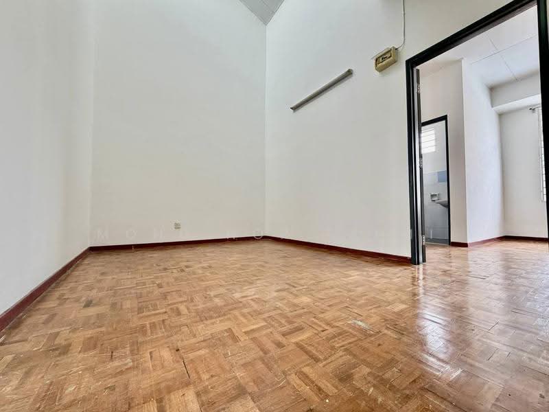 Rumah Teres 2-Tingkat untuk Dijual di Bandar Putra Permai (Seri Kembangan) - Mohd Nor Fahmi - PropertyGuru.com.my
