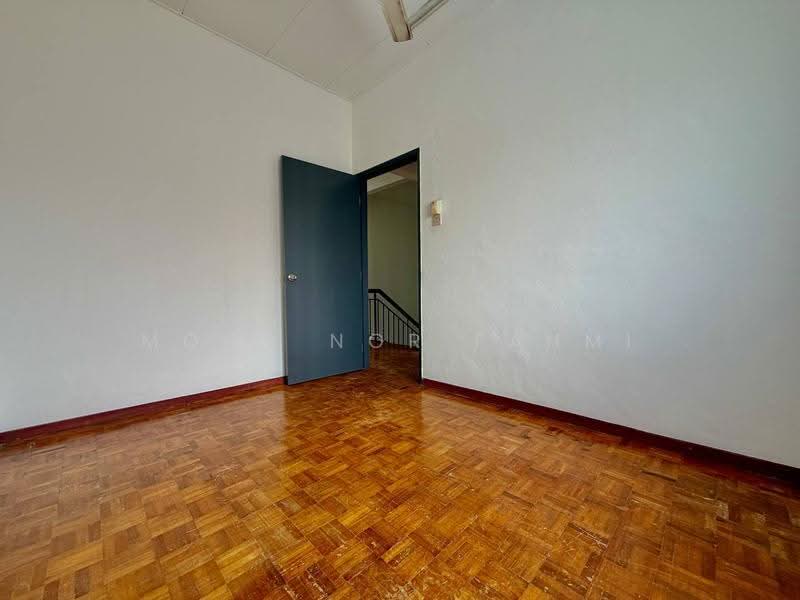 Rumah Teres 2-Tingkat untuk Dijual di Bandar Putra Permai (Seri Kembangan) - Mohd Nor Fahmi - PropertyGuru.com.my