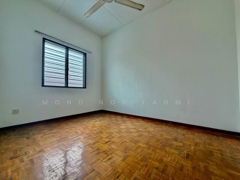 Rumah Teres 2-Tingkat untuk Dijual di Bandar Putra Permai (Seri Kembangan) - Mohd Nor Fahmi - PropertyGuru.com.my