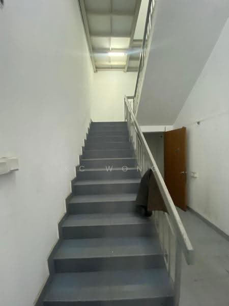 Semi-D Factory for Rent in Taman Perindustrian Puchong (Puchong) - KC Wong - Corridor - PropertyGuru.com.my