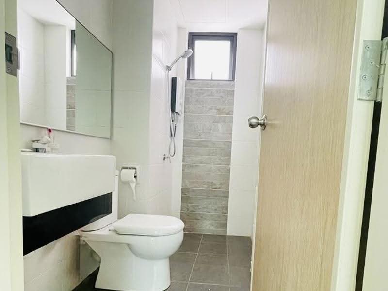 Kondominium untuk Dijual di One Foresta - Kent Lai - Bathroom - PropertyGuru.com.my