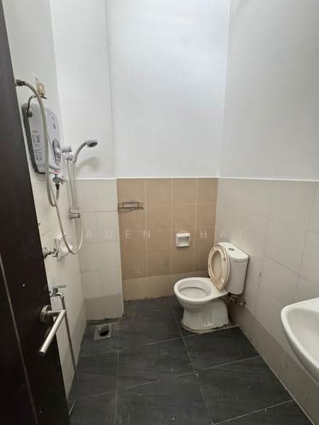 2-storey Terraced House for Sale in Johor Bahru (Johor) - Jaden Chai - Bathroom - PropertyGuru.com.my