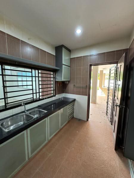 2-storey Terraced House for Sale in Johor Bahru (Johor) - Jaden Chai - Kitchen - PropertyGuru.com.my