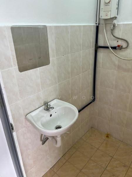 Rumah Flat untuk Disewa di Seri Taman Tanjung - Abby Woo - Bathroom - PropertyGuru.com.my