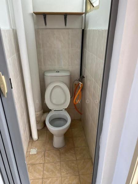 Rumah Flat untuk Disewa di Seri Taman Tanjung - Abby Woo - Bathroom - PropertyGuru.com.my