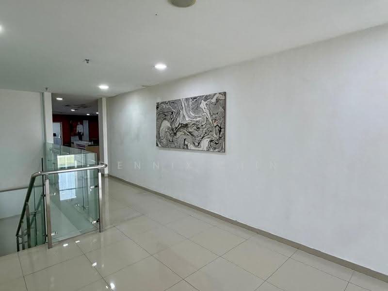 Office for Rent in Seksyen 22 (Shah Alam) - Dennix Chin - Corridor - PropertyGuru.com.my