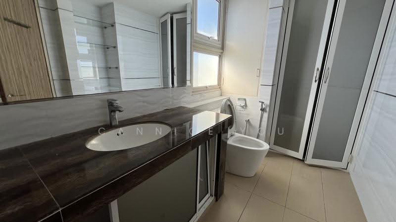 Kondominium untuk Dijual di OBD Garden Tower - Cannice You - Bathroom - PropertyGuru.com.my