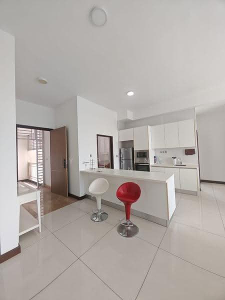 Kediaman Servis untuk Dijual di Paragon Residences @ Straits View - Yap Sin Chen - Kitchen - PropertyGuru.com.my