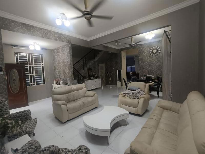 Semi-Detached House for Sale in Perdana Heights (Sungai Petani) - Wadie . - Living Room - PropertyGuru.com.my