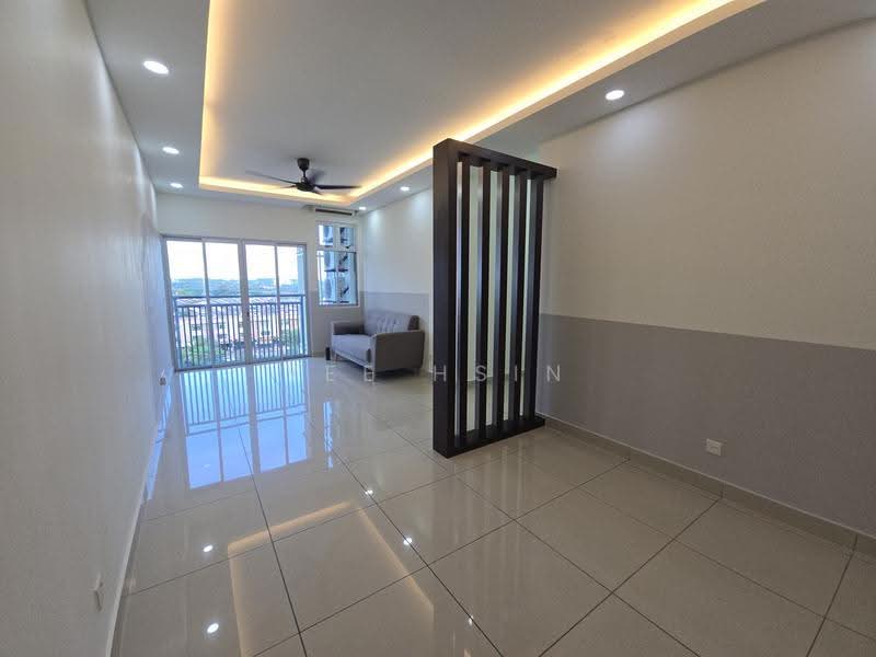 Service Residence for Sale at Meridin Bayvue Serviced Apartment - Yee Hsin - Living Room - PropertyGuru.com.my