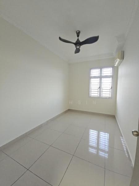 Service Residence for Sale at Meridin Bayvue Serviced Apartment - Yee Hsin - Interior - PropertyGuru.com.my