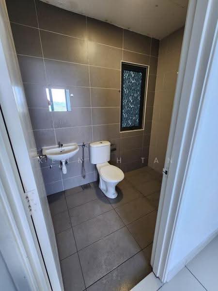 Service Residence for Sale at Kiara Plaza - Kenneth Tan - Bathroom - PropertyGuru.com.my