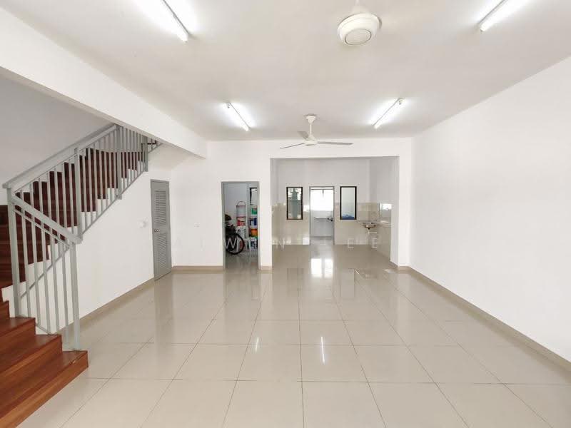 2-storey Terraced House for Sale in Setia Utama (Setia Alam) - Alwin Lee - Living Room - PropertyGuru.com.my