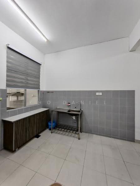 2-storey Terraced House for Sale in Shah Alam (Selangor) - Kho Daniel - Kitchen - PropertyGuru.com.my