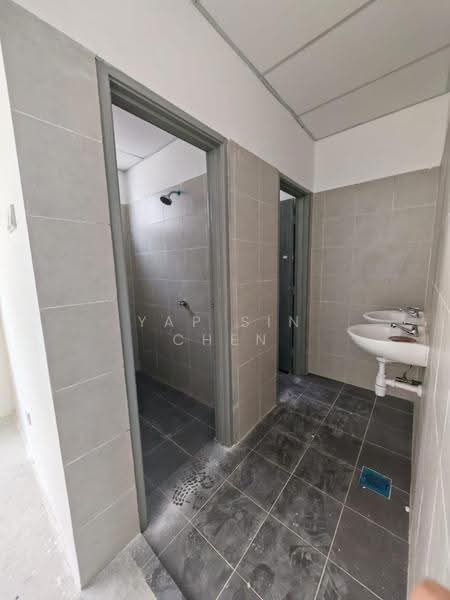 Shop / Office for Rent in Pekan Nenas (Jeram Batu) - Yap Sin Chen - Bathroom - PropertyGuru.com.my