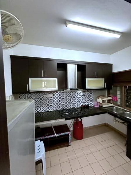Kondominium untuk Disewa di Bayu Tasik 1 - Geoff Lim - Kitchen - PropertyGuru.com.my