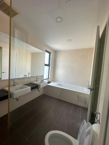 Semi-Detached House for Rent in Cheras (Kuala Lumpur) - Eweng Poh - Bathroom - PropertyGuru.com.my
