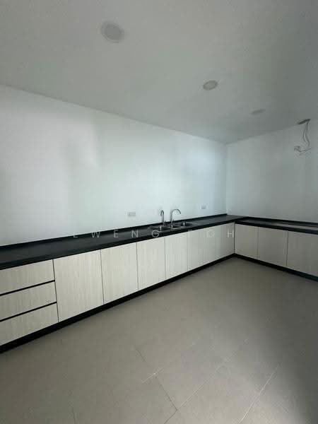 Semi-Detached House for Rent in Cheras (Kuala Lumpur) - Eweng Poh - Kitchen - PropertyGuru.com.my