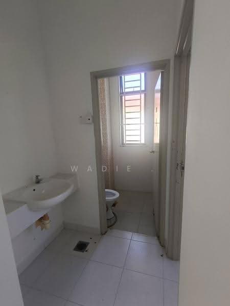 Semi-Detached House for Sale in Perdana Heights (Sungai Petani) - Wadie . - Bathroom - PropertyGuru.com.my
