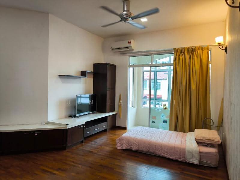 Rumah Teres 3-Tingkat untuk Dijual di Tanjung Bungah (Penang) - Suan Lay Ooi - Living Room - PropertyGuru.com.my