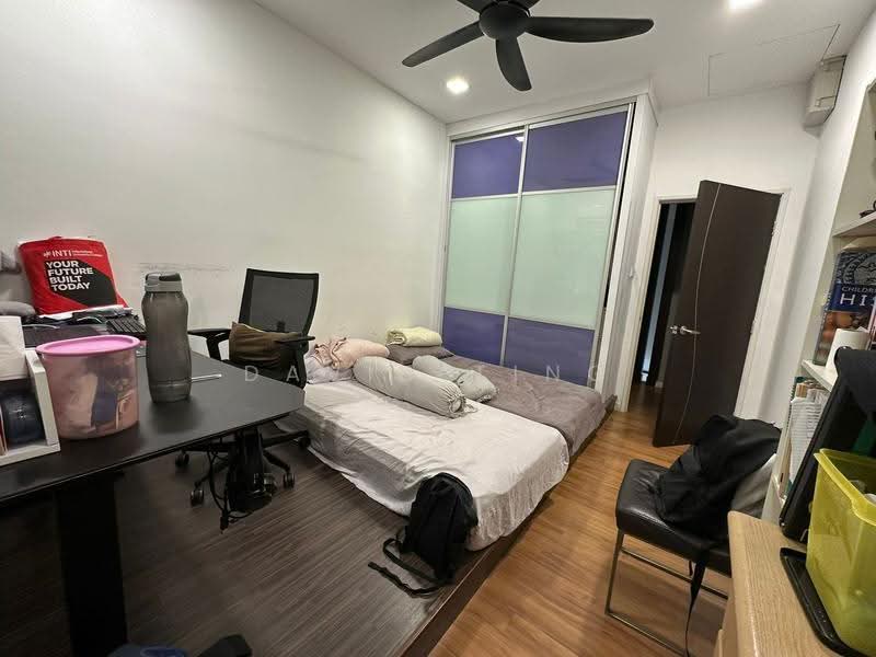 3-storey Terraced House for Sale in Lake Fields (Sungai Besi) - David Ting - Bedroom - PropertyGuru.com.my