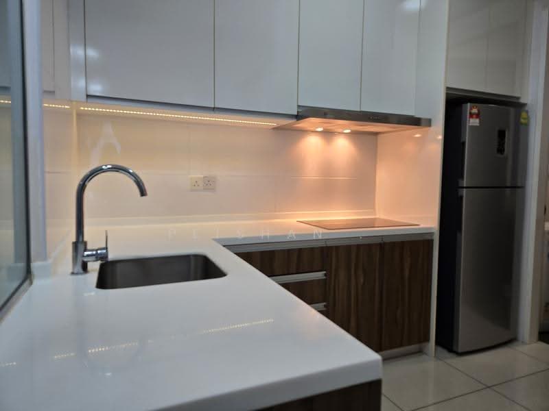Kediaman Servis untuk Disewa di Setia Sky 88 - PEISHAN . - Kitchen - PropertyGuru.com.my