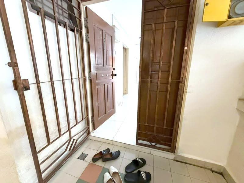 Condominium for Rent at Robson Condominium - Kew . - Entrance - PropertyGuru.com.my