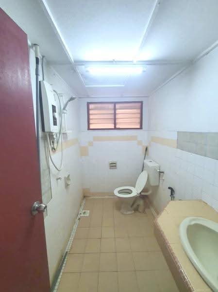 Kondominium untuk Disewa di Prisma Cheras - Kew . - Bathroom - PropertyGuru.com.my