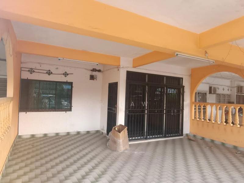 1-storey Terraced House for Sale in Taman Gembira (Semenyih) - CK Law - Exterior - PropertyGuru.com.my