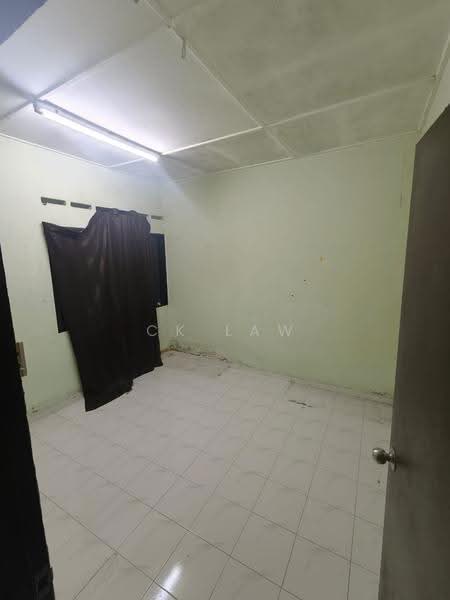 1-storey Terraced House for Sale in Taman Gembira (Semenyih) - CK Law - Interior - PropertyGuru.com.my
