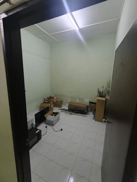 1-storey Terraced House for Sale in Taman Gembira (Semenyih) - CK Law - Interior - PropertyGuru.com.my