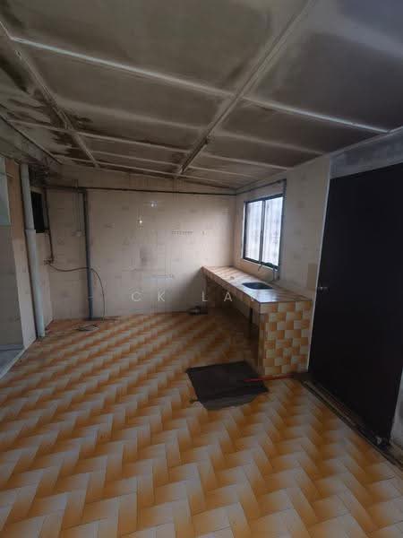 1-storey Terraced House for Sale in Taman Gembira (Semenyih) - CK Law - Kitchen - PropertyGuru.com.my