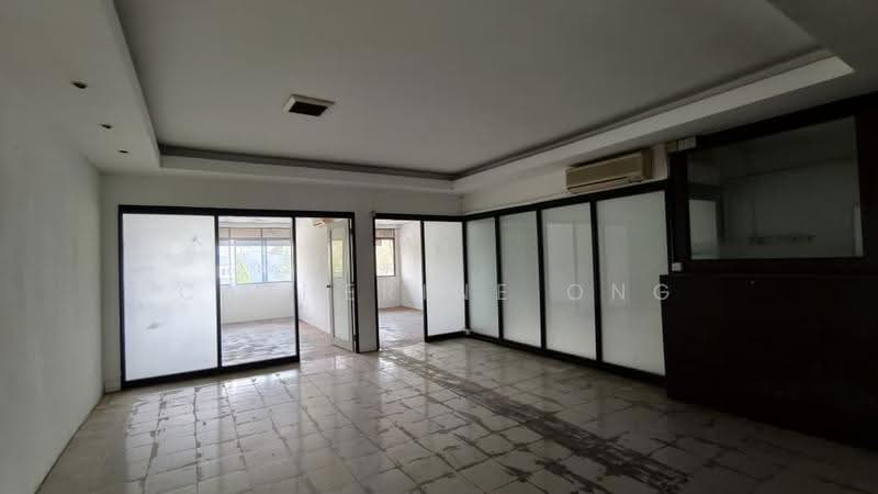 Shop / Office untuk Disewa di Taman Ungku Tun Aminah (Skudai) - Catherine Ong - Interior - PropertyGuru.com.my