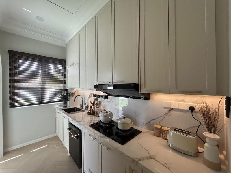 Twin Villas for Rent in Mont Kiara (Kuala Lumpur) - Ben Lor - Kitchen - PropertyGuru.com.my