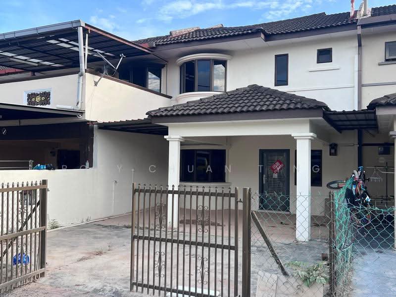 2-storey Terraced House for Sale in Taman Tampoi Indah (Tampoi) - Boey Chuan Tyng - Exterior - PropertyGuru.com.my