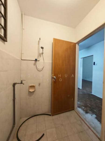 2-storey Terraced House for Sale in Taman Tampoi Indah (Tampoi) - Boey Chuan Tyng - Bathroom - PropertyGuru.com.my