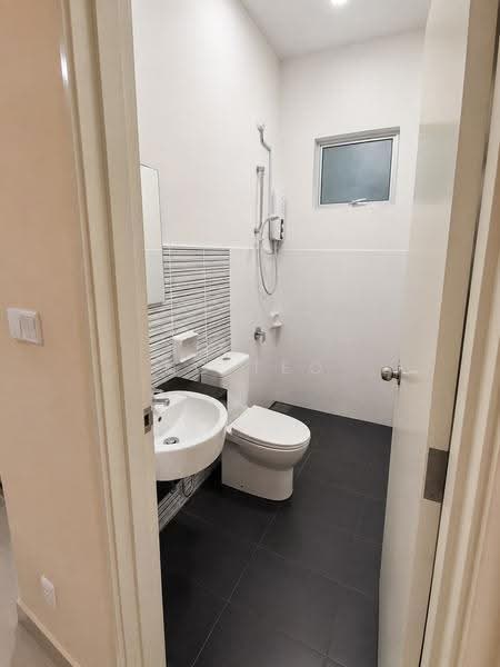 Rumah Teres 2-Tingkat untuk Disewa di Iskandar Puteri (Nusajaya) (Johor) - Kc Teo - Bathroom - PropertyGuru.com.my