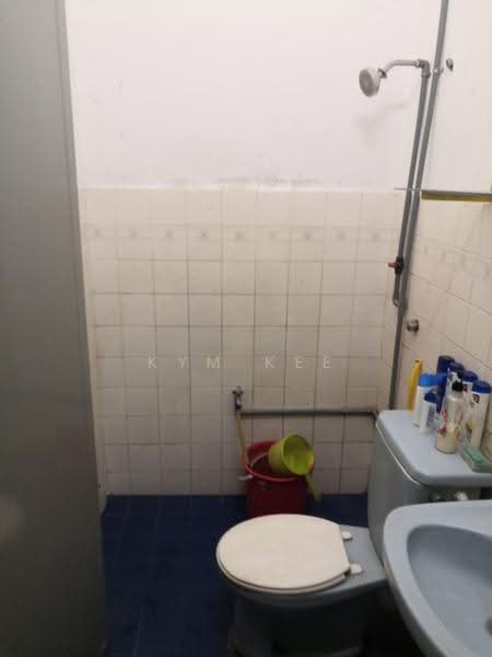 Rumah Teres 1-Tingkat untuk Dijual di Ulu Tiram (Johor) - Kym Kee - Bathroom - PropertyGuru.com.my