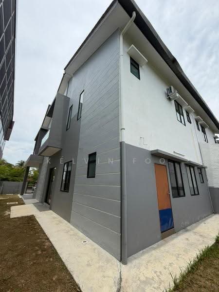 Semi-Detached House for Sale in Taman Melor (Teluk Intan) - Kelvin Foo - Exterior - PropertyGuru.com.my