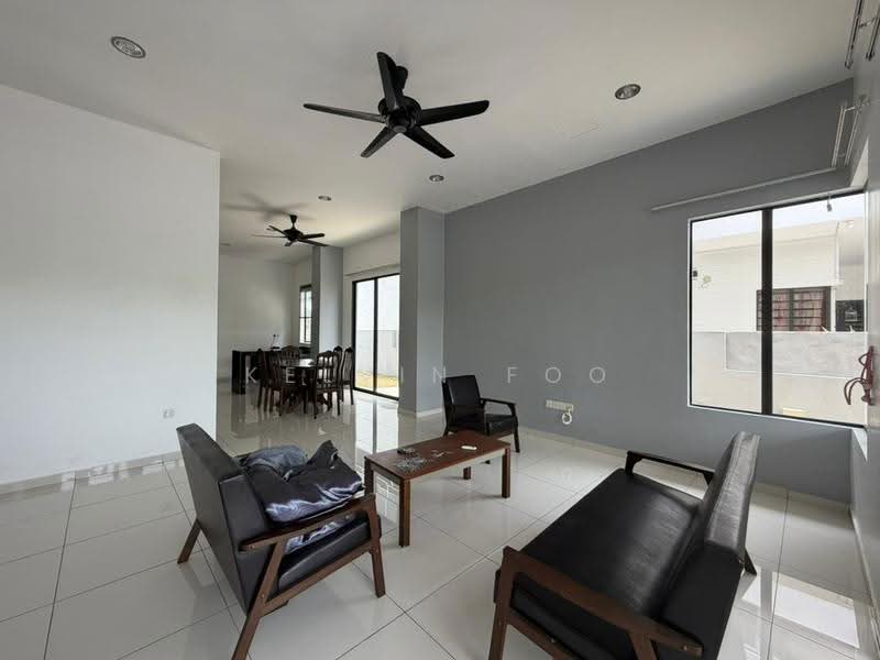 Semi-Detached House for Sale in Taman Melor (Teluk Intan) - Kelvin Foo - Living Room - PropertyGuru.com.my