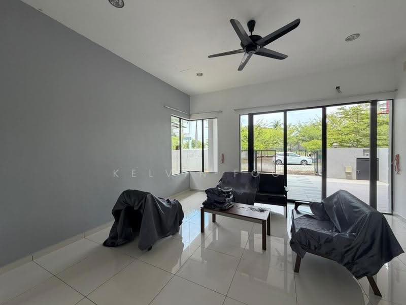 Semi-Detached House for Sale in Taman Melor (Teluk Intan) - Kelvin Foo - Living Room - PropertyGuru.com.my
