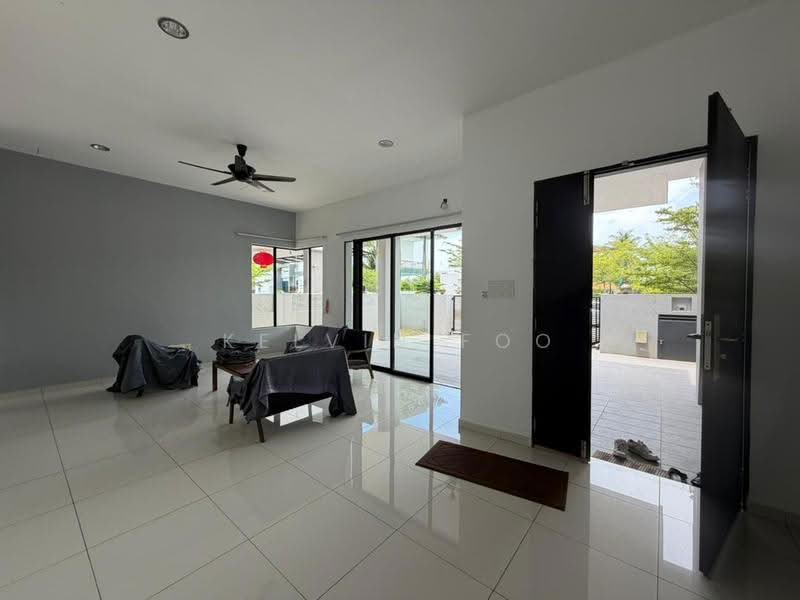 Semi-Detached House for Sale in Taman Melor (Teluk Intan) - Kelvin Foo - Living Room - PropertyGuru.com.my