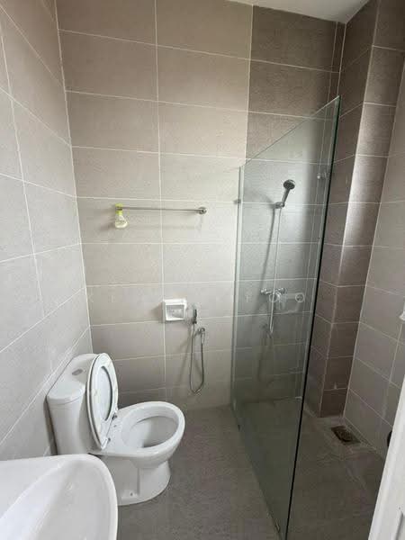 Semi-Detached House for Sale in Taman Melor (Teluk Intan) - Kelvin Foo - Bathroom - PropertyGuru.com.my
