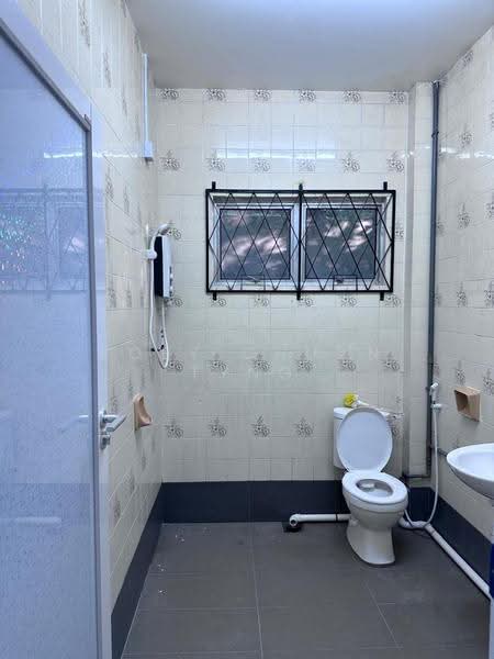 Semi-Detached House for Sale in Johor Bahru (Johor) - Boey Chuan Tyng - Bathroom - PropertyGuru.com.my