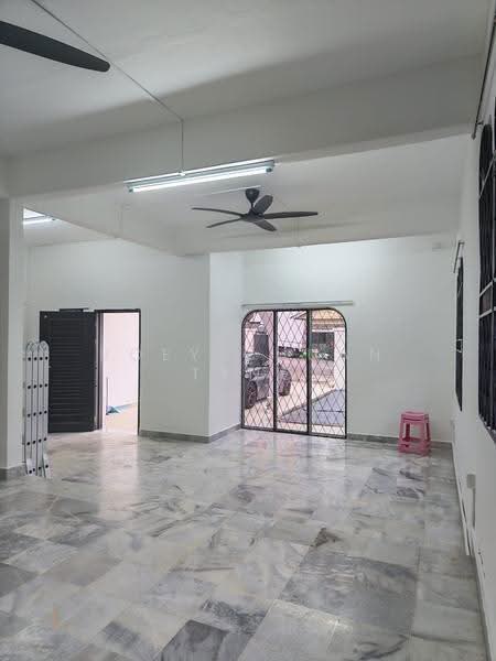 Semi-Detached House for Sale in Johor Bahru (Johor) - Boey Chuan Tyng - Living Room - PropertyGuru.com.my