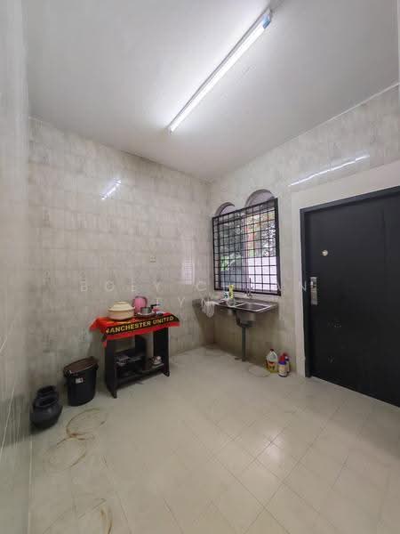 Semi-Detached House for Sale in Johor Bahru (Johor) - Boey Chuan Tyng - Kitchen - PropertyGuru.com.my
